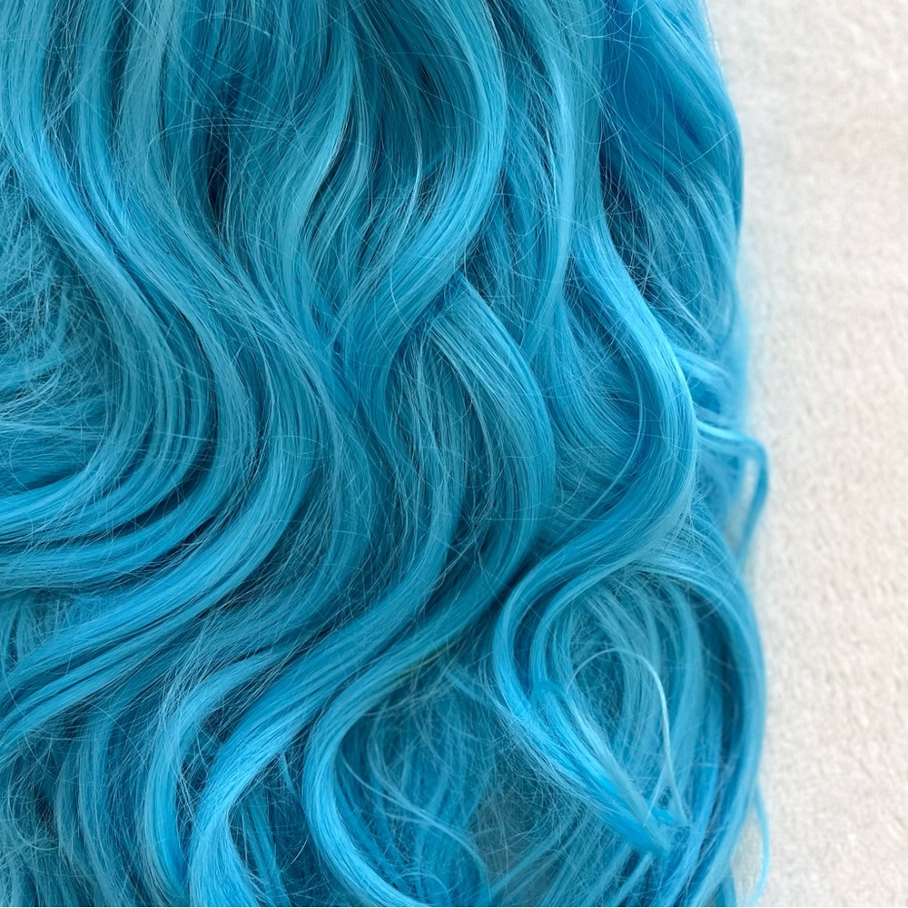 Vibrant Blue Women's Synthetic Hair Wig 28" Long